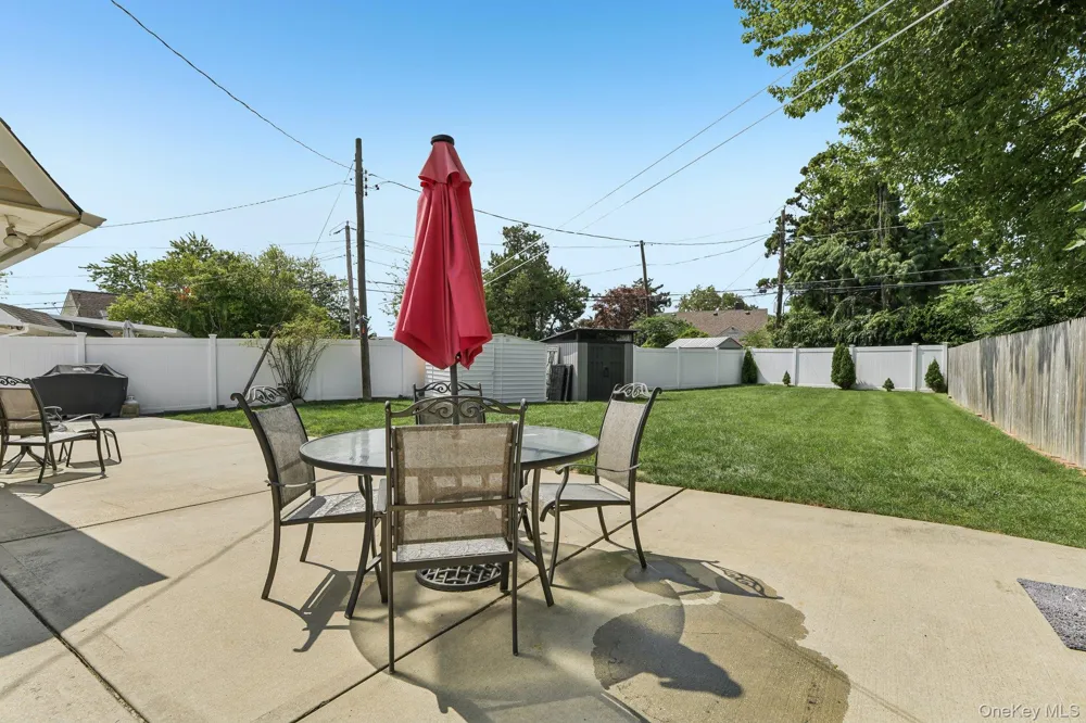 170 Tardy Lane S Wantagh, NY 11793