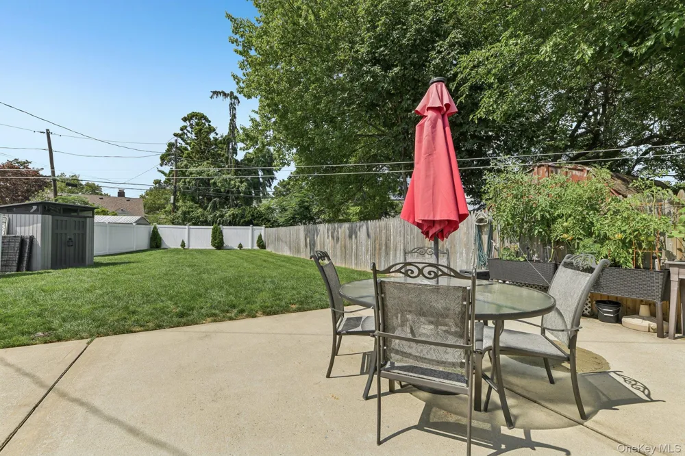 170 Tardy Lane S Wantagh, NY 11793