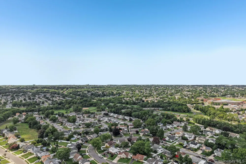 170 Tardy Lane S Wantagh, NY 11793