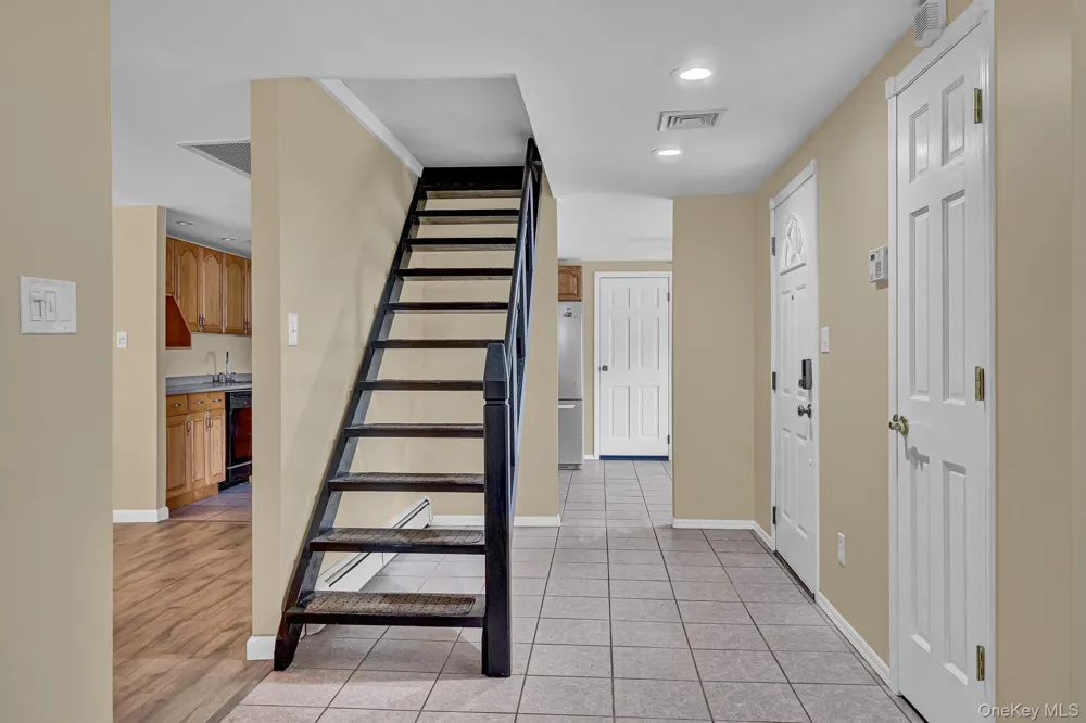 54 College Hills Drive Farmingville, NY 11738