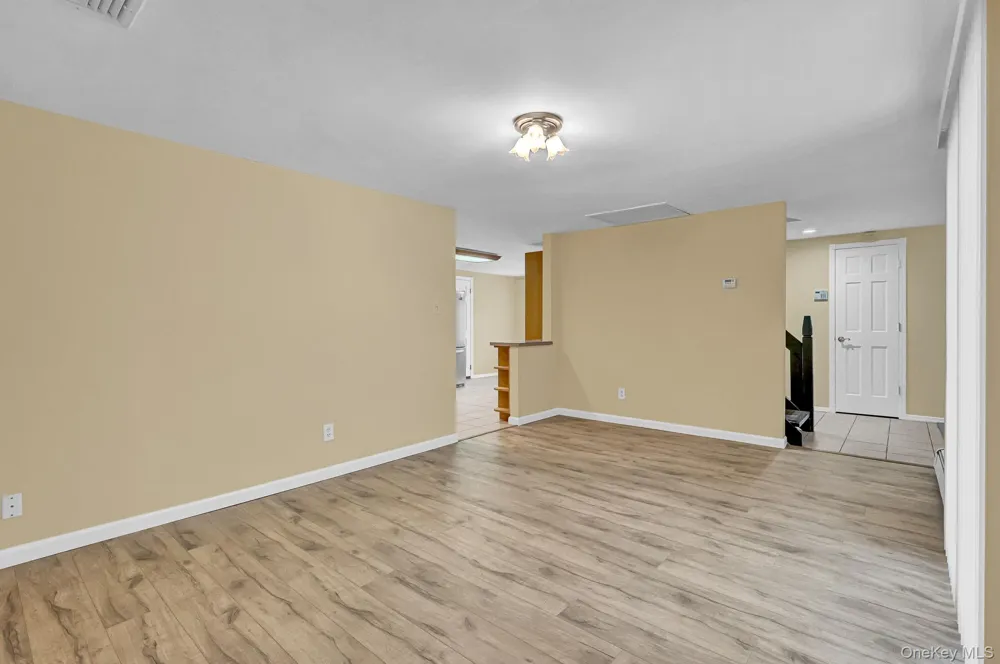 54 College Hills Drive Farmingville, NY 11738