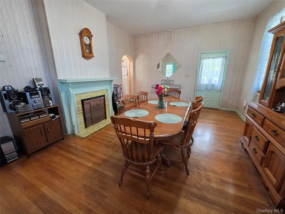 83 Green Street Hudson, NY 12534