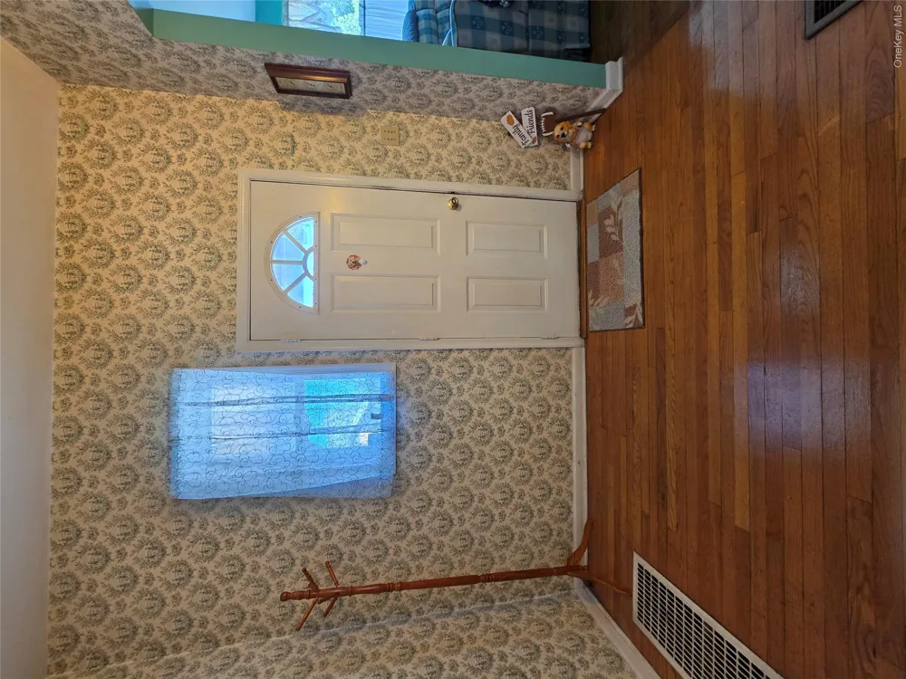 83 Green Street Hudson, NY 12534