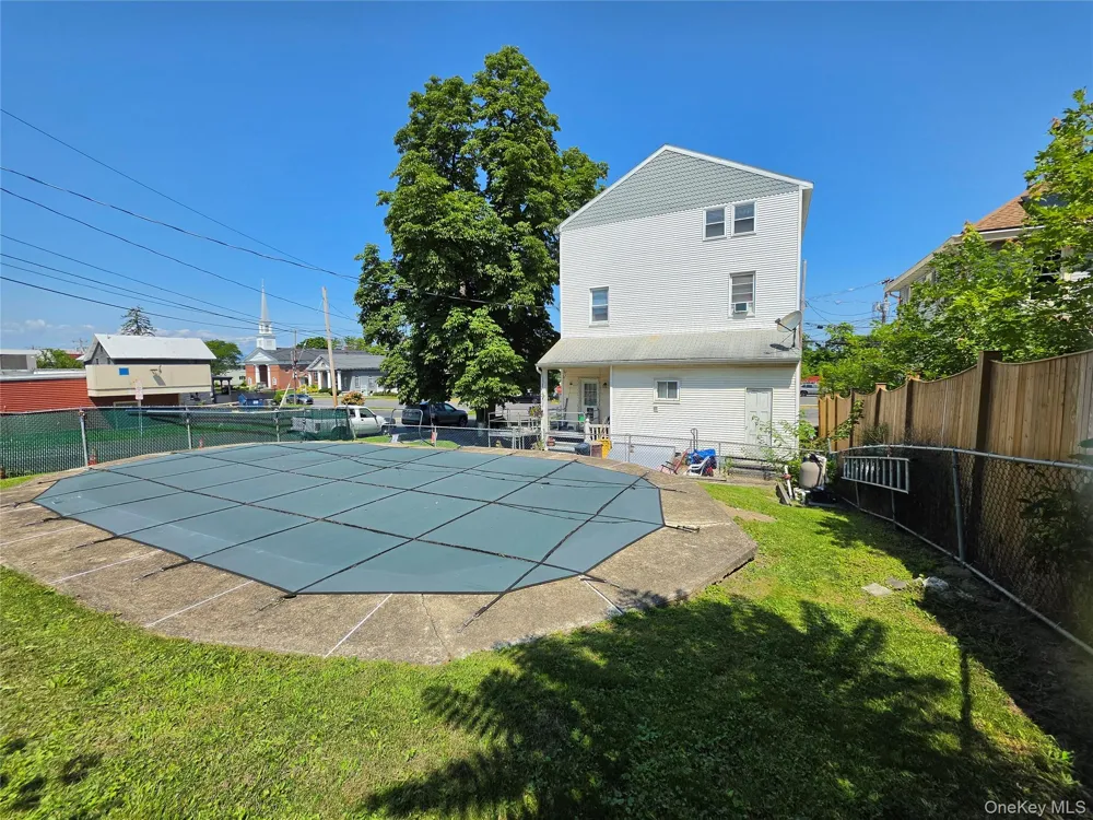 83 Green Street Hudson, NY 12534