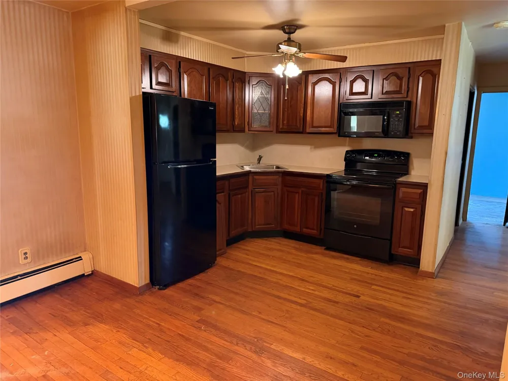 30 Bayview Avenue Bayport, NY 11705