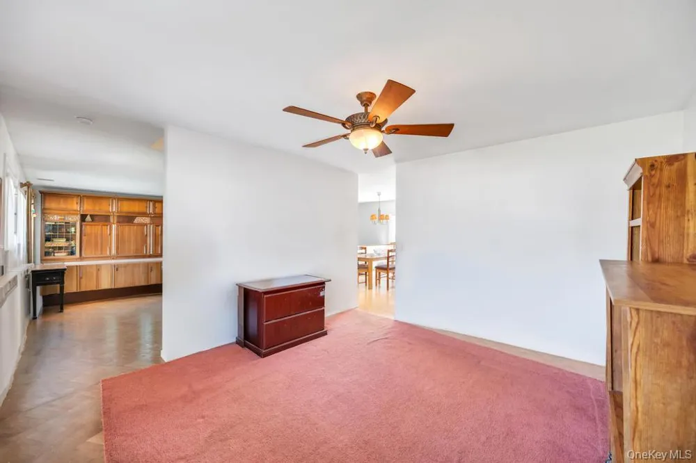 32 Prince Road Rocky Point, NY 11778