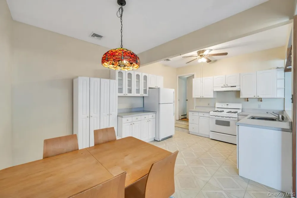 32 Prince Road Rocky Point, NY 11778