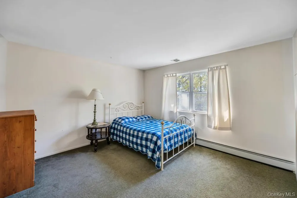 32 Prince Road Rocky Point, NY 11778