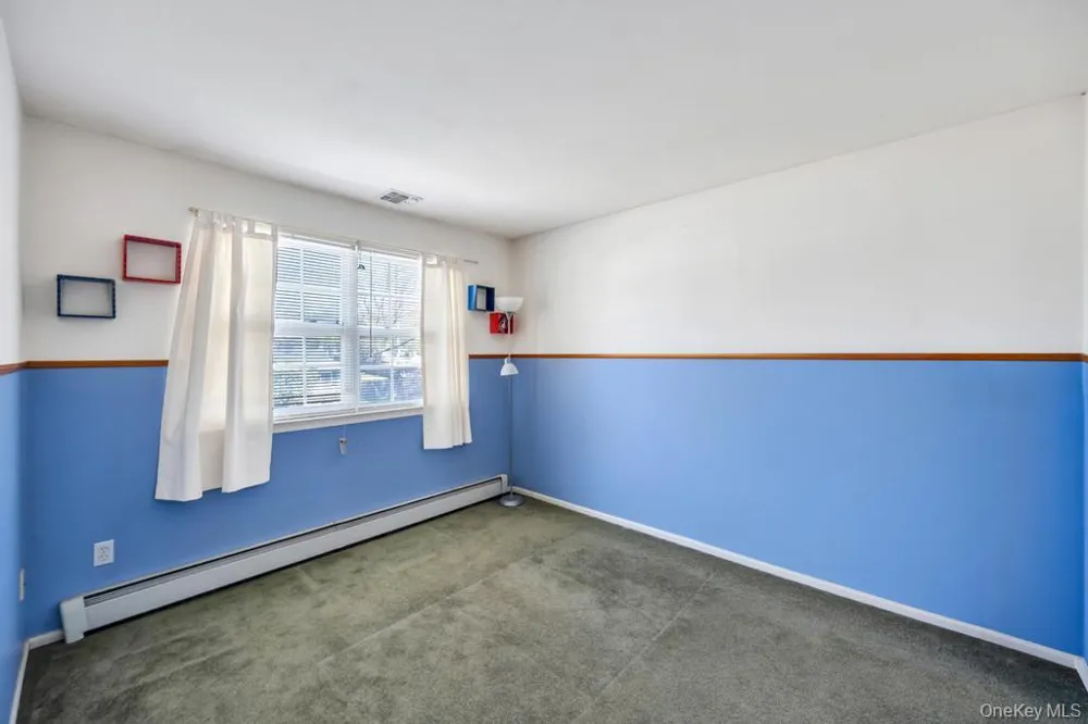 32 Prince Road Rocky Point, NY 11778