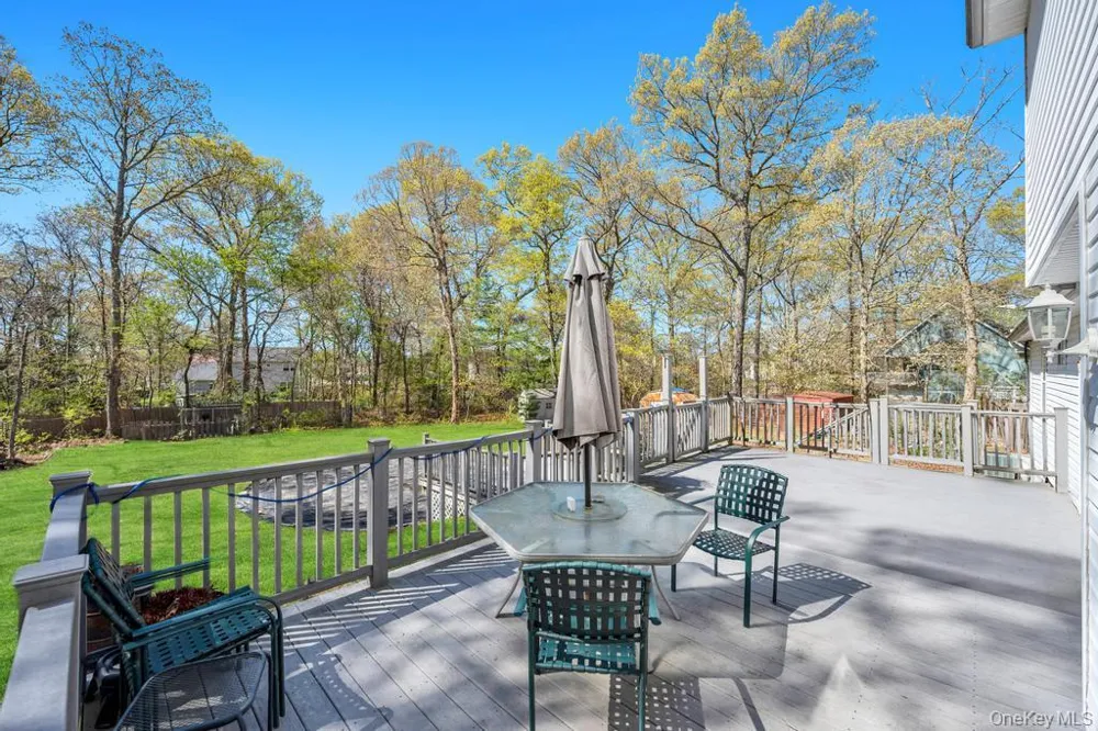 32 Prince Road Rocky Point, NY 11778