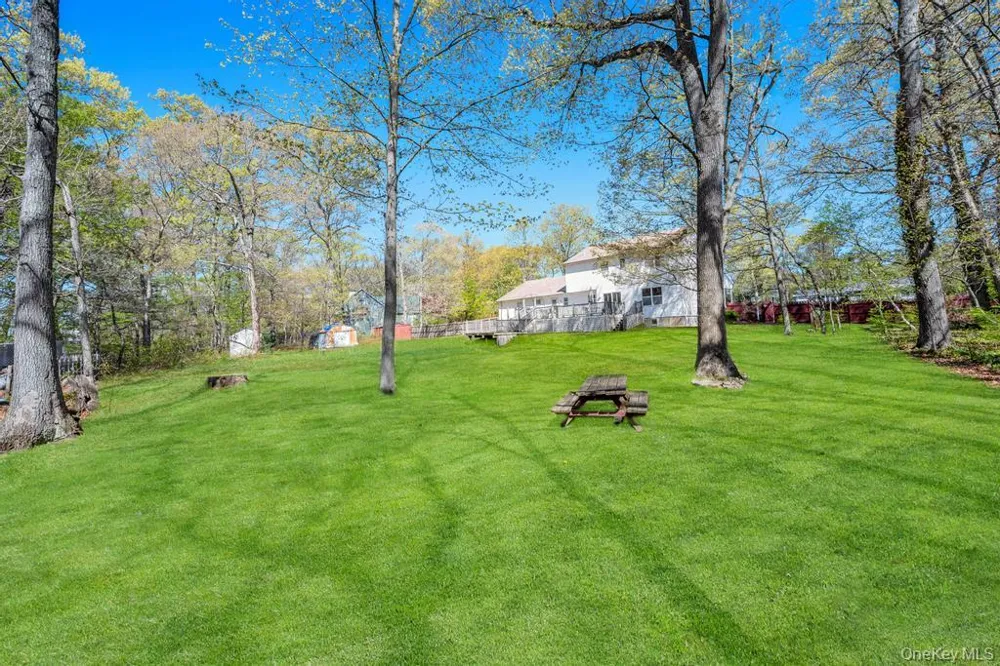 32 Prince Road Rocky Point, NY 11778