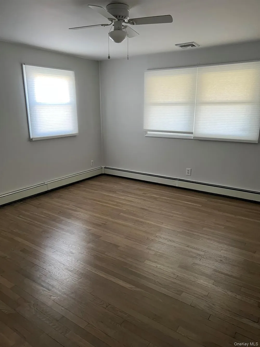 822 9th Street West Babylon, NY 11704