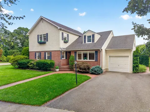 17 Maxwell Road