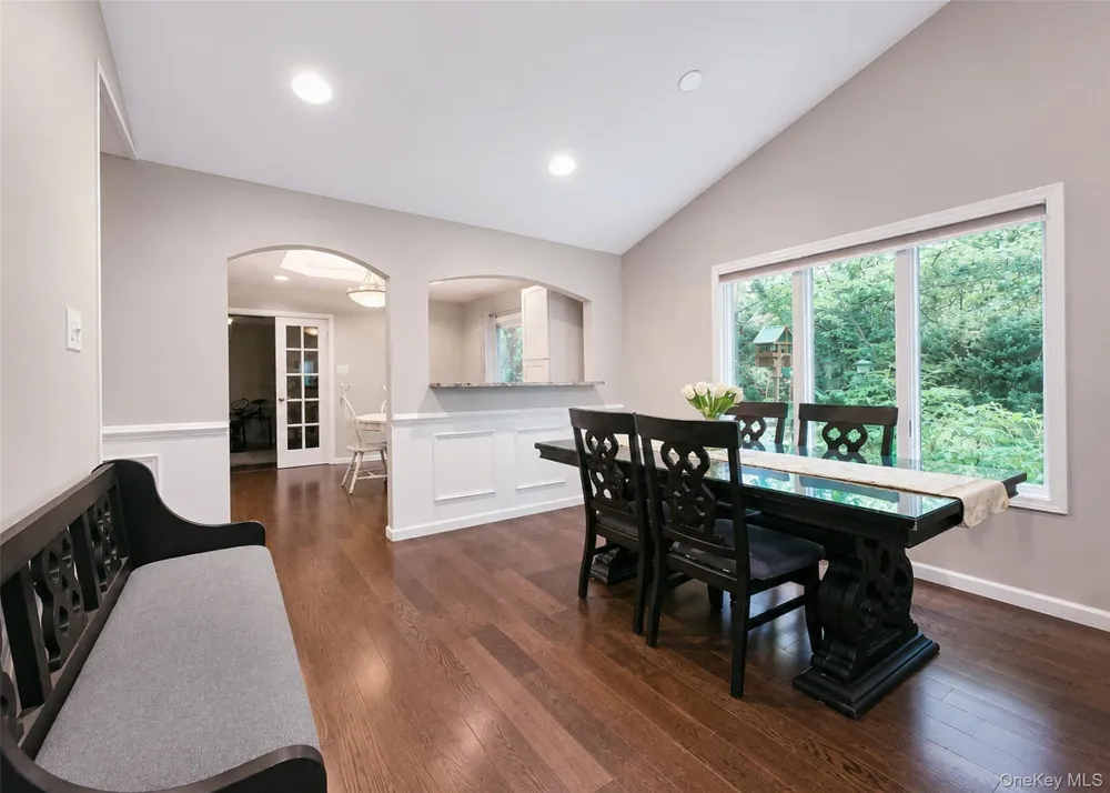 19 Pennaquid Road Coram, NY 11727