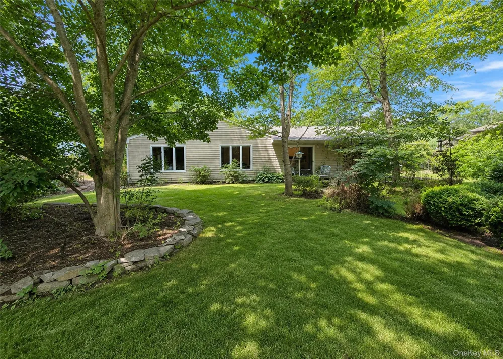 19 Pennaquid Road Coram, NY 11727