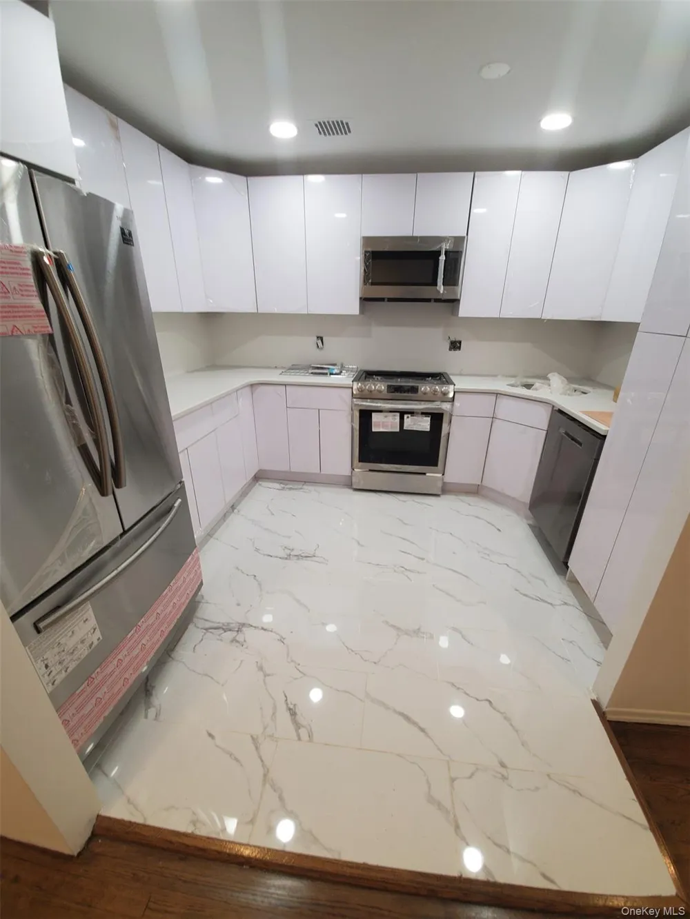 81-18 138th Street #3 Jamaica, NY 11435