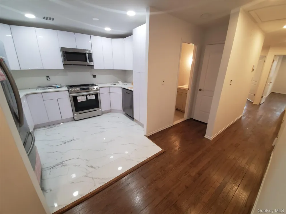 81-18 138th Street #3 Jamaica, NY 11435