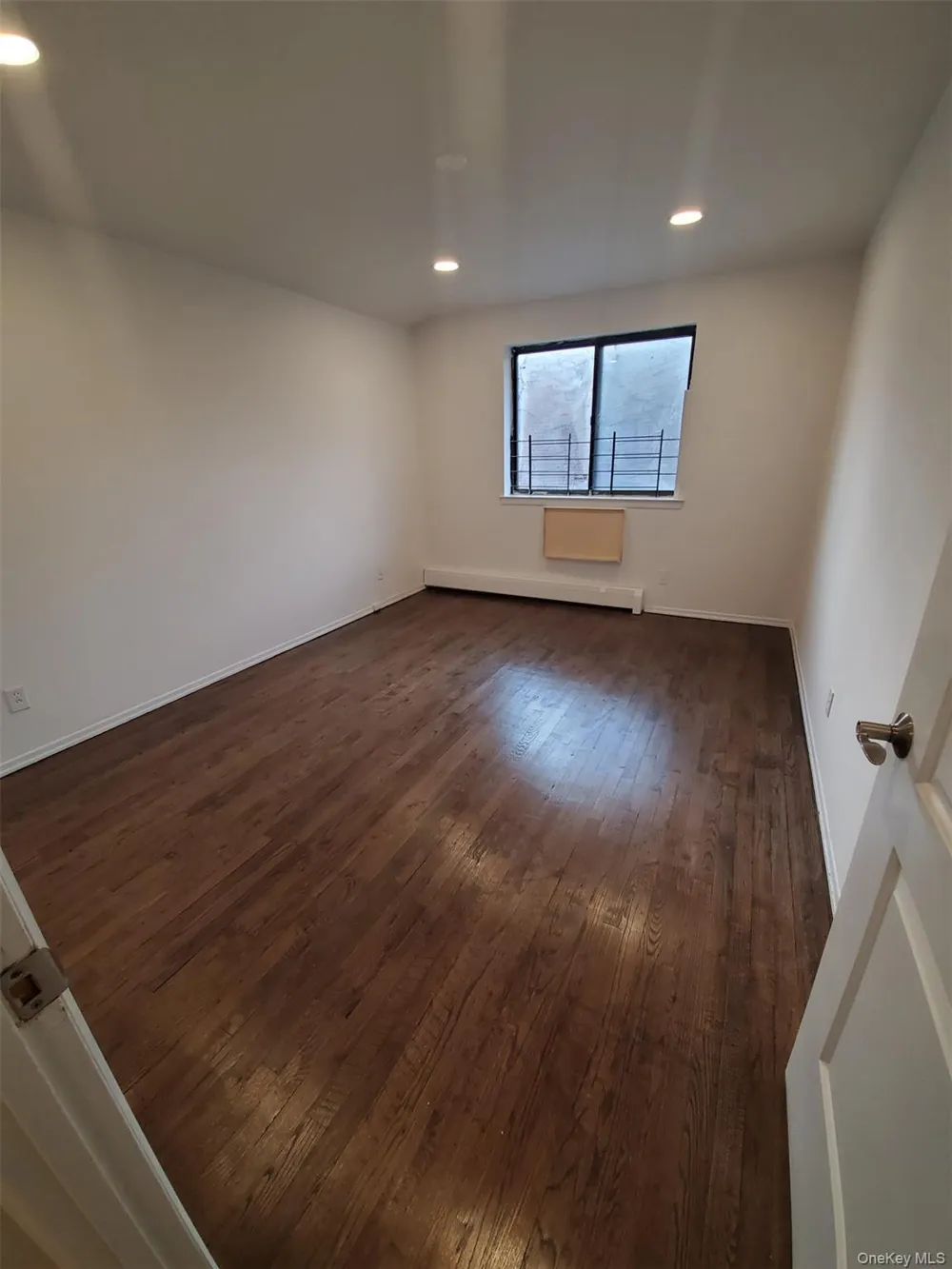 81-18 138th Street #3 Jamaica, NY 11435