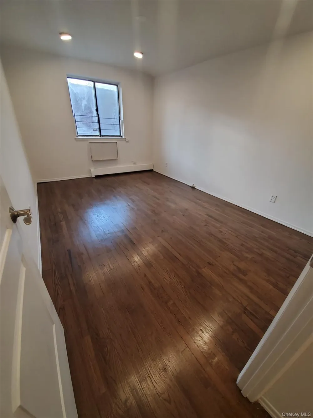 81-18 138th Street #3 Jamaica, NY 11435