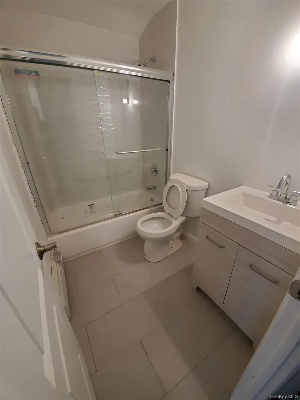 81-18 138th Street #3 Jamaica, NY 11435