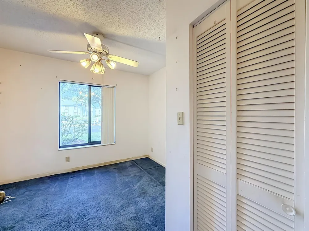 1104 GREEN PINE #E1 West Palm Beach, FL 33409