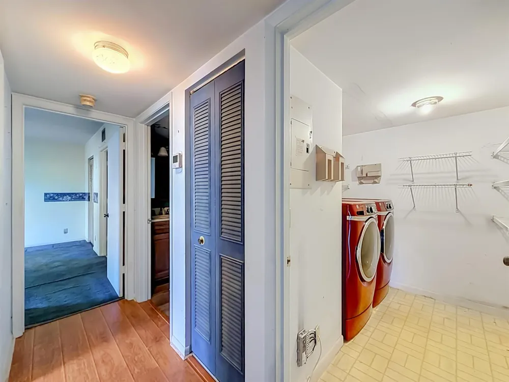 1104 GREEN PINE #E1 West Palm Beach, FL 33409