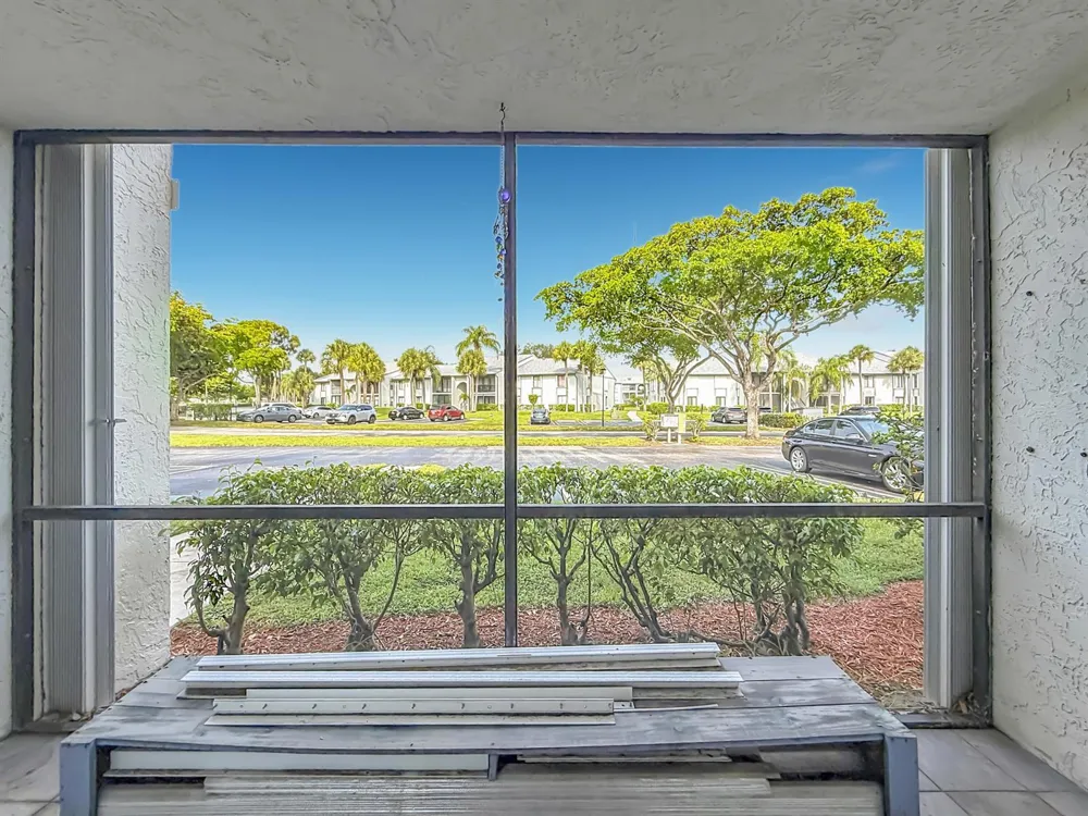 1104 GREEN PINE #E1 West Palm Beach, FL 33409