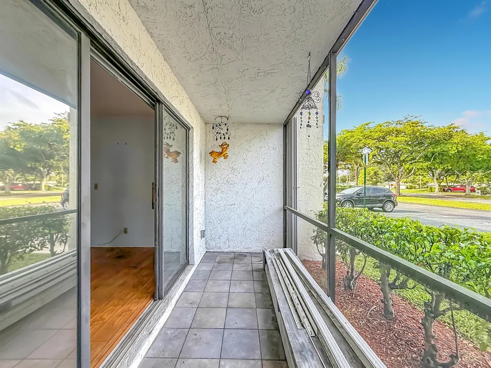 1104 GREEN PINE #E1 West Palm Beach, FL 33409