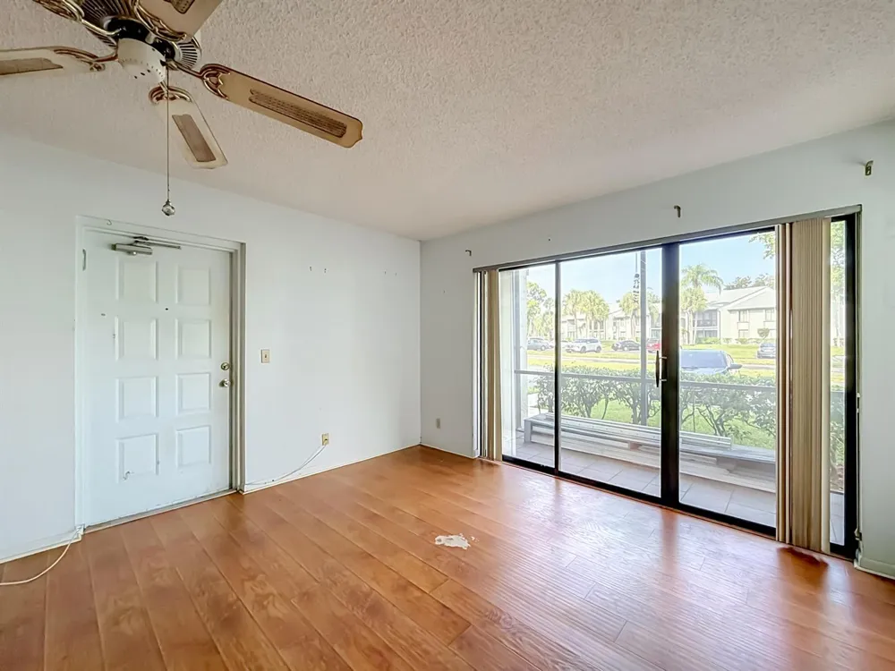 1104 GREEN PINE #E1 West Palm Beach, FL 33409