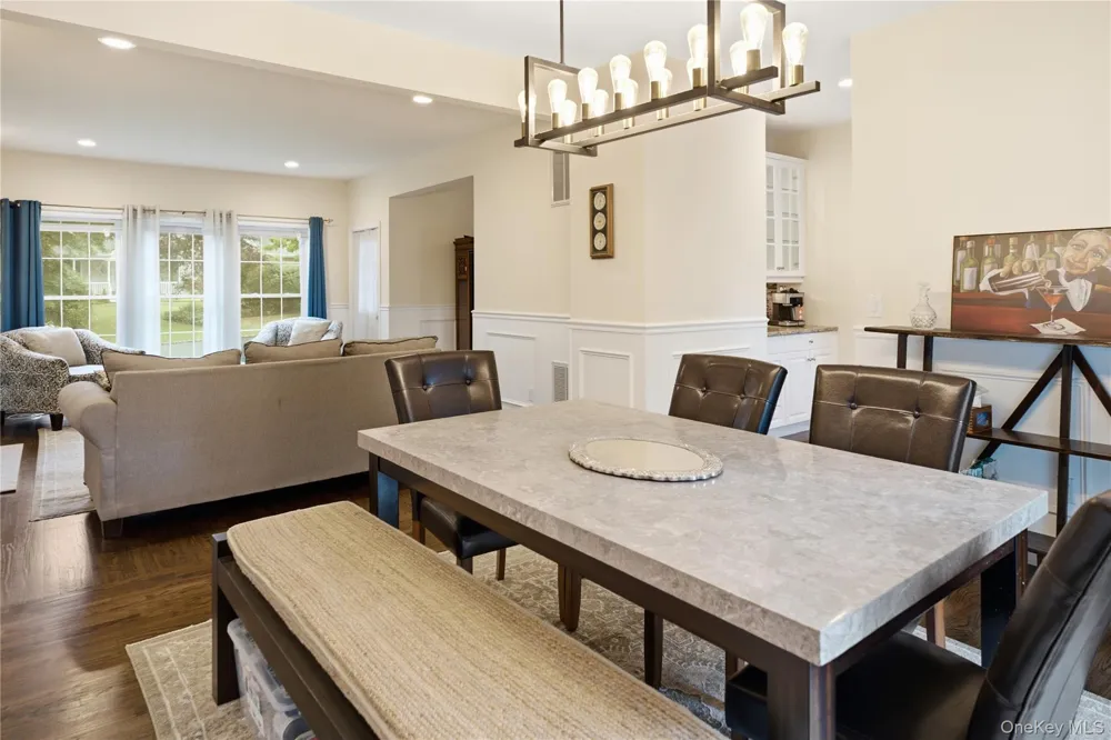 4 Wood Hollow Drive Westhampton, NY 11977