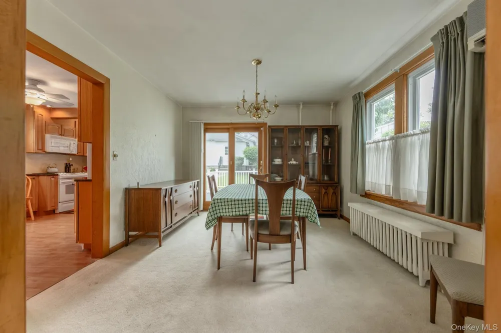 284 Clifton Avenue Kingston, NY 12401