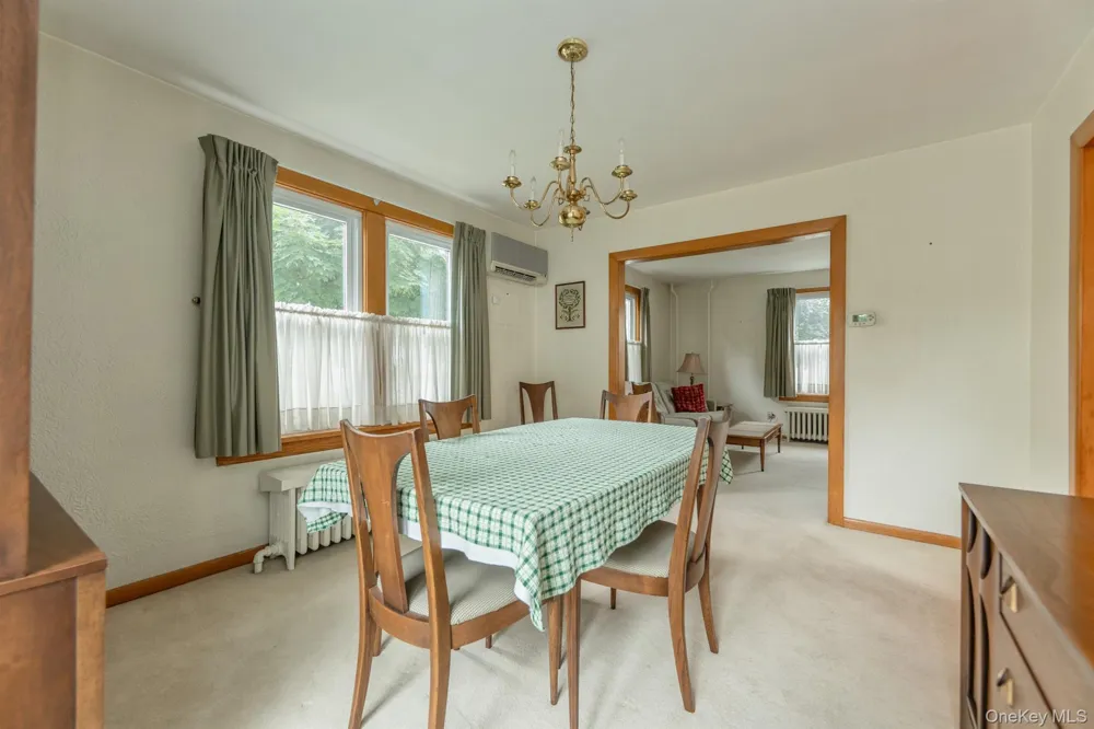 284 Clifton Avenue Kingston, NY 12401