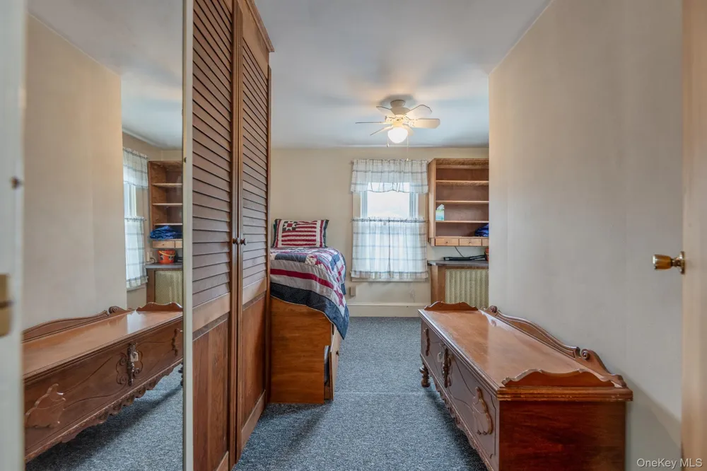 284 Clifton Avenue Kingston, NY 12401