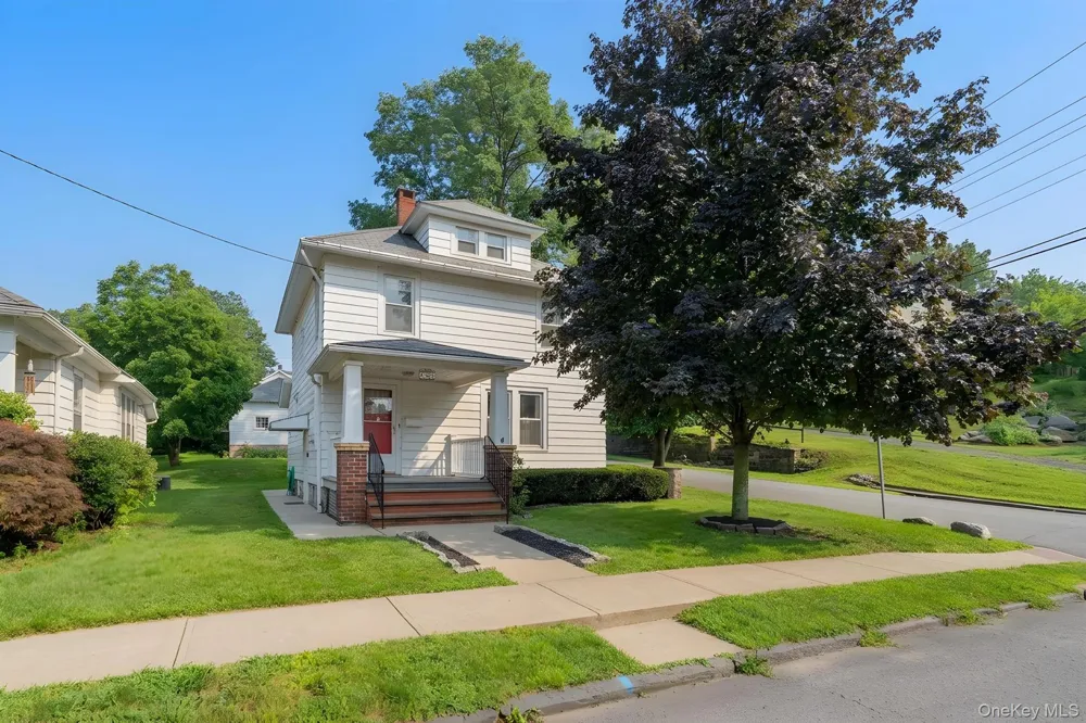 284 Clifton Avenue Kingston, NY 12401