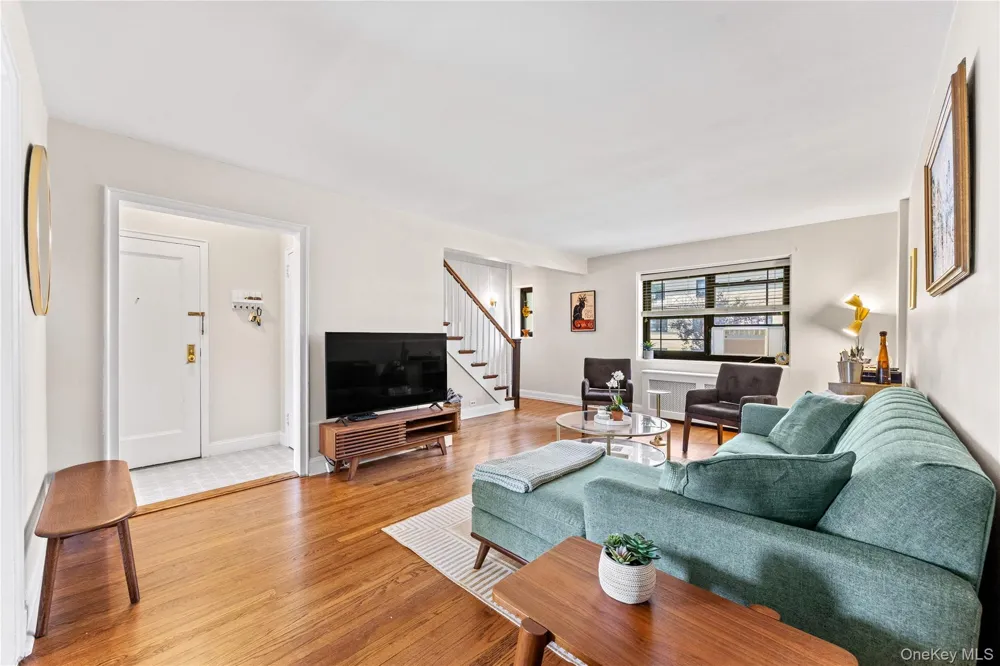 20 Manchester Road #2L Eastchester, NY 10709