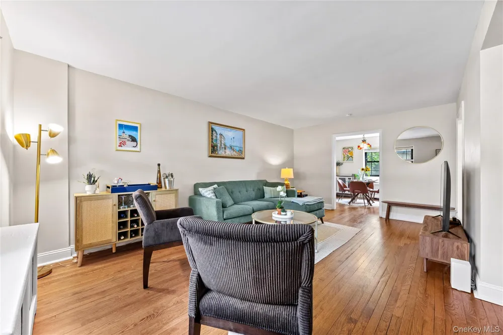 20 Manchester Road #2L Eastchester, NY 10709