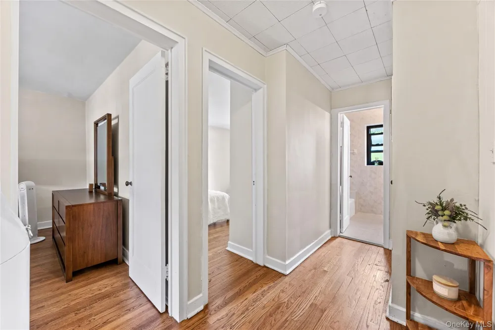 20 Manchester Road #2L Eastchester, NY 10709