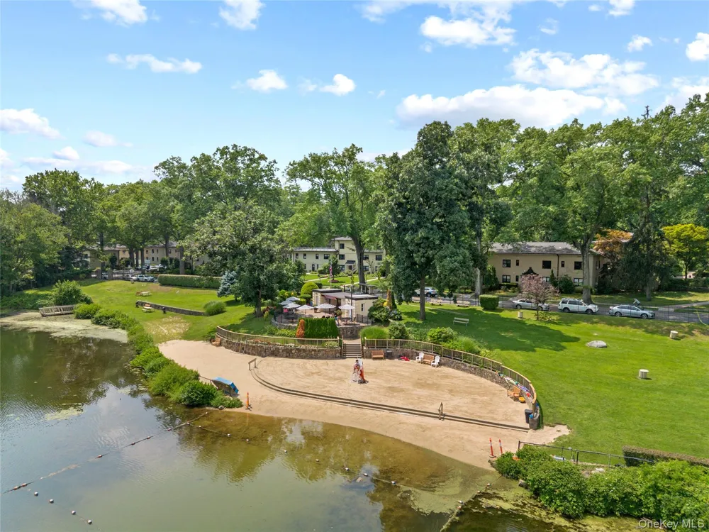20 Manchester Road #2L Eastchester, NY 10709