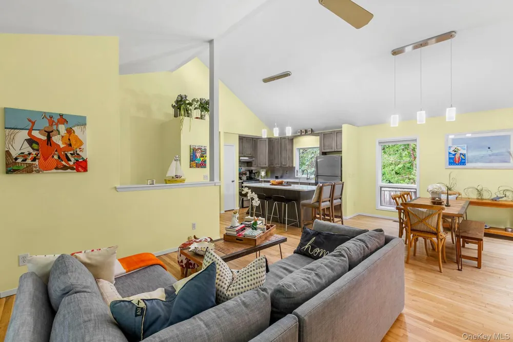 14 Hoover Court Montauk, NY 11954