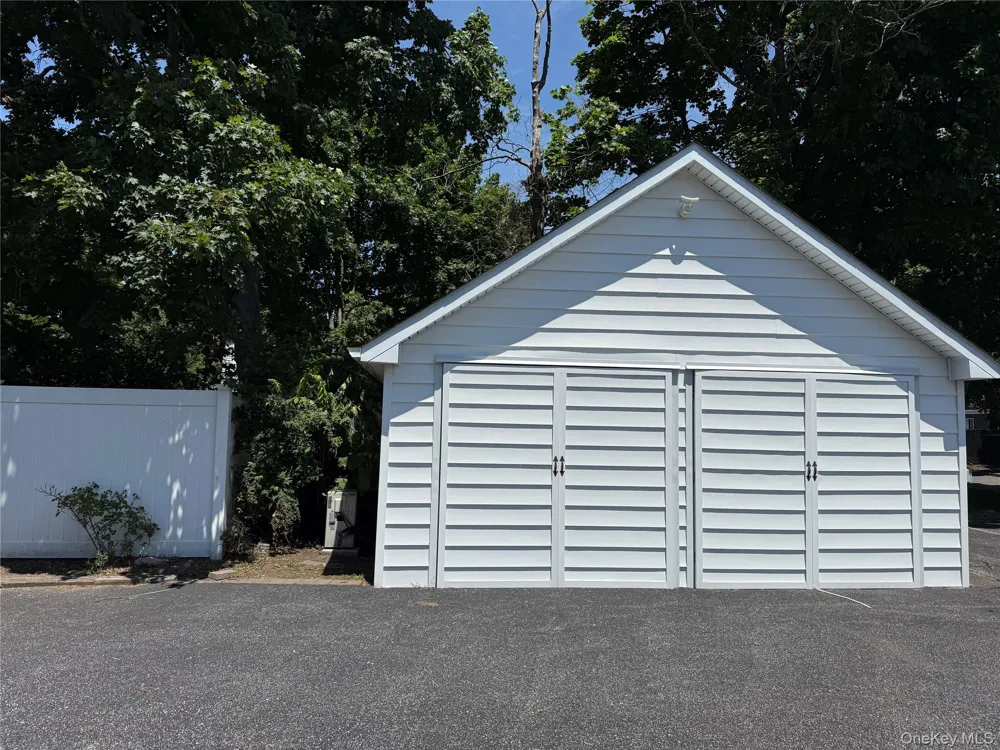 156 Ocean Avenue Patchogue, NY 11772
