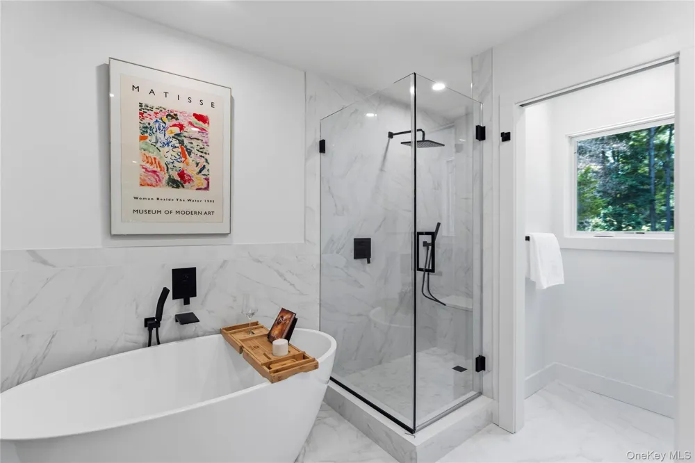 31 Saw Mill Road Cold Spring Harbor, NY 11724