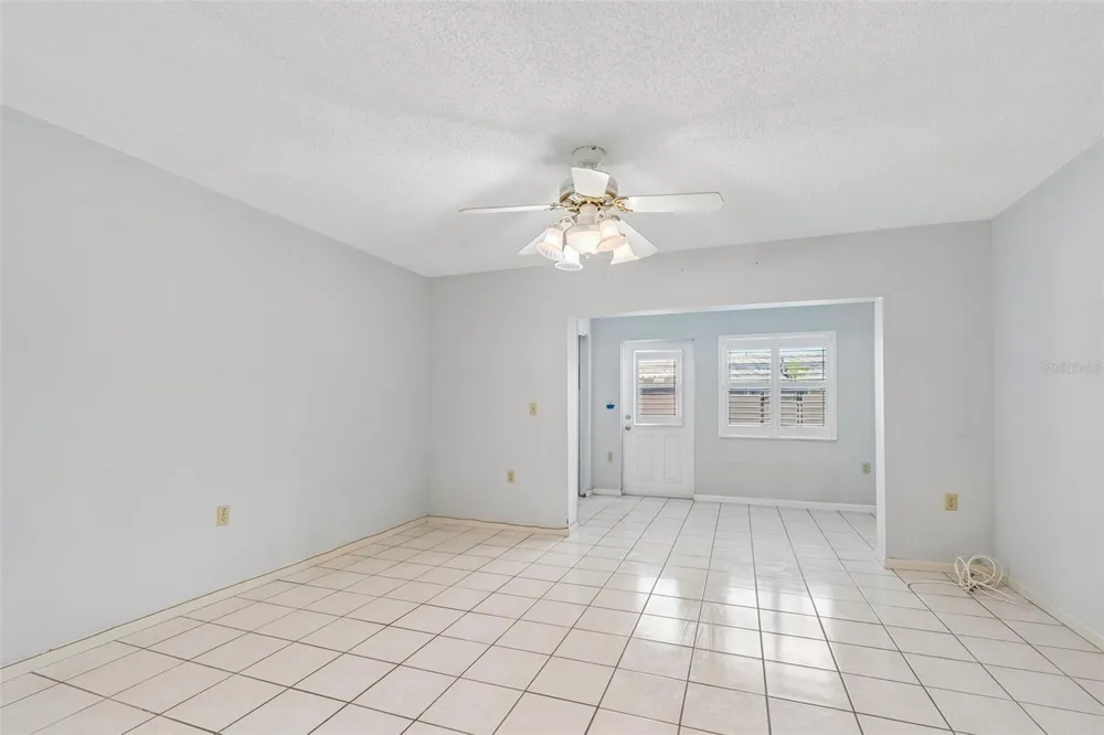 2131 RIDGE ROAD S #99 Largo, FL 33778