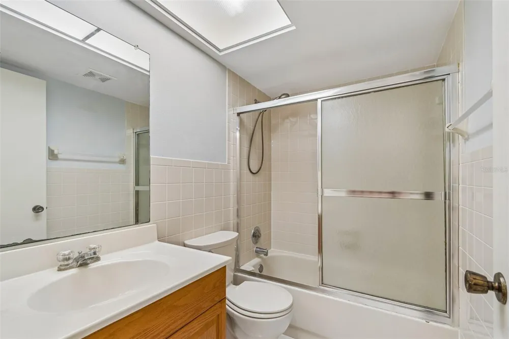 2131 RIDGE ROAD S #99 Largo, FL 33778