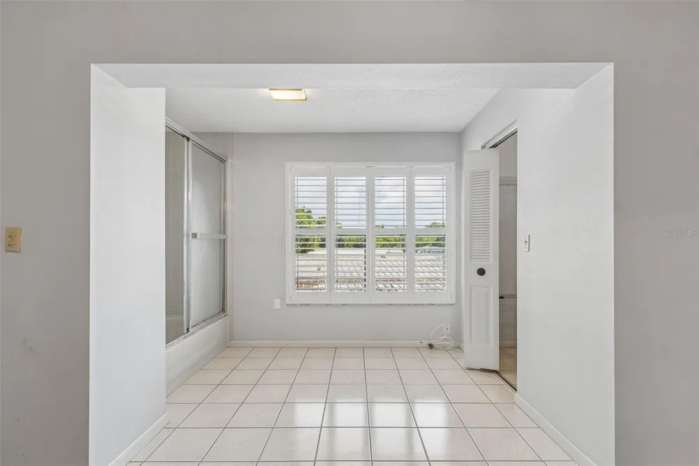 2131 RIDGE ROAD S #99 Largo, FL 33778