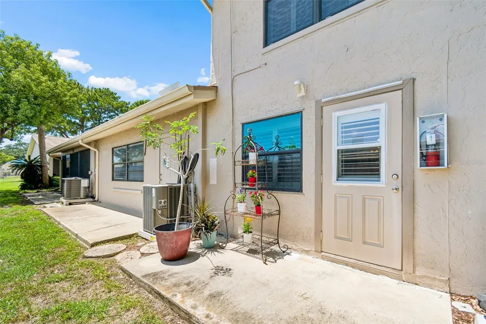 2131 RIDGE ROAD S #99 Largo, FL 33778
