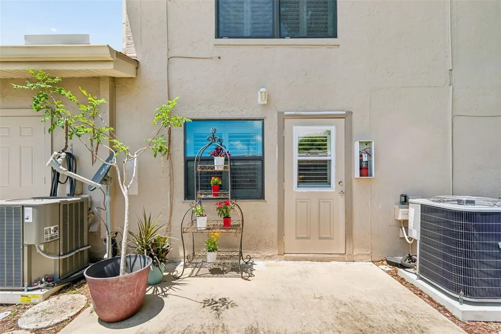 2131 RIDGE ROAD S #99 Largo, FL 33778