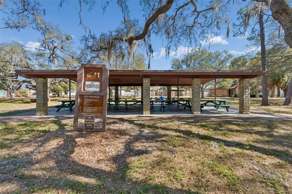 2131 RIDGE ROAD S #99 Largo, FL 33778