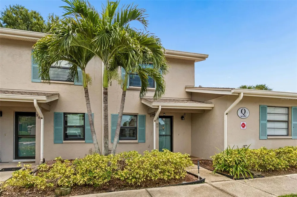 2131 RIDGE ROAD S #99 Largo, FL 33778