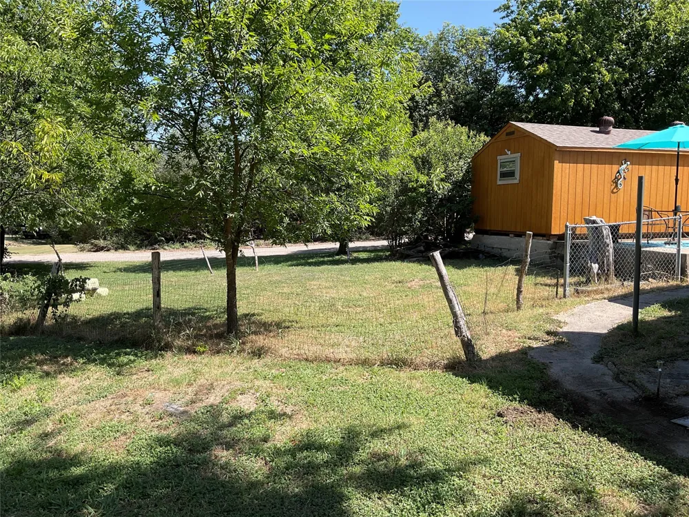 111 Canyon Drive Whitney, TX 76692