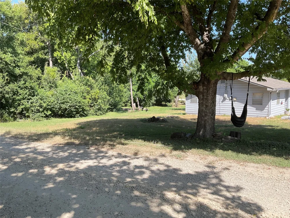111 Canyon Drive Whitney, TX 76692